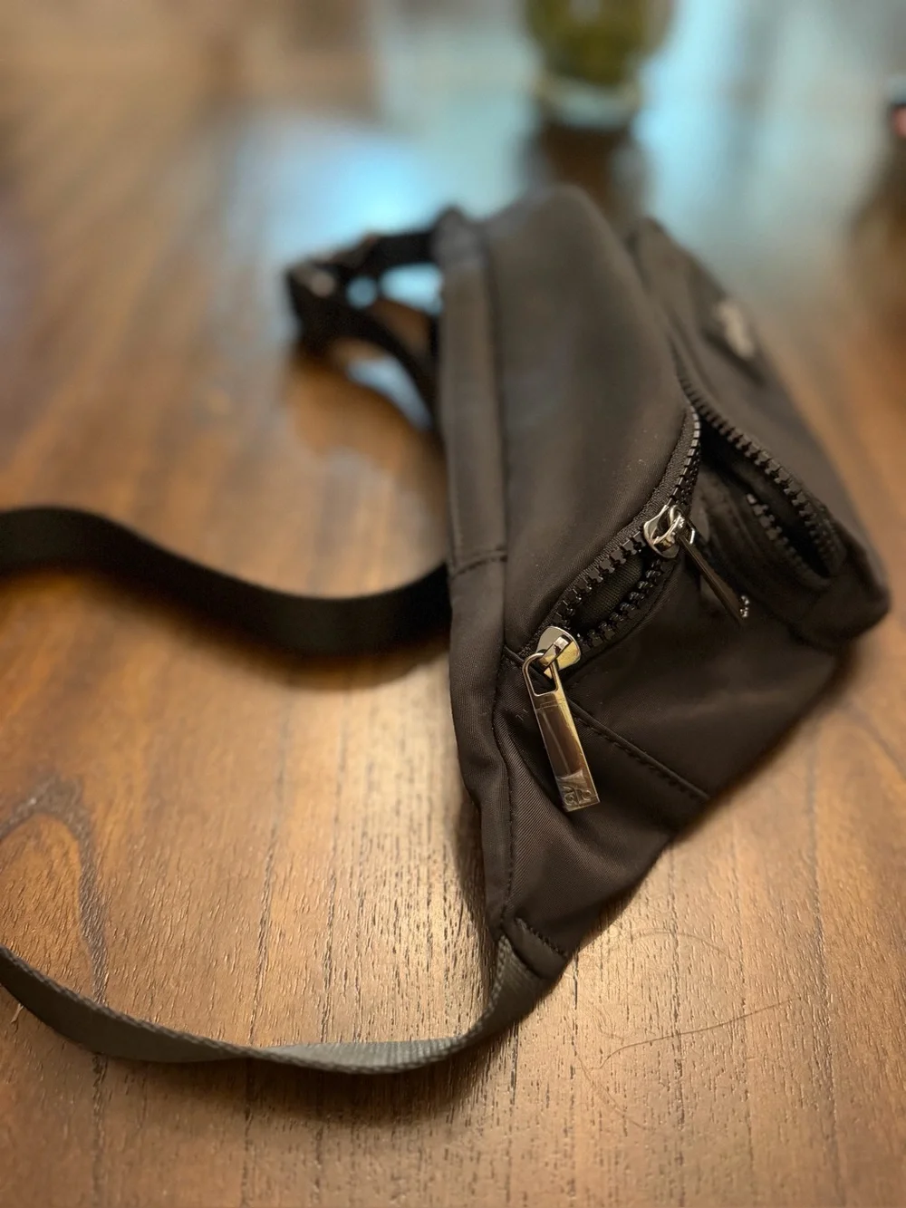 Alo Black Waist Pack like new